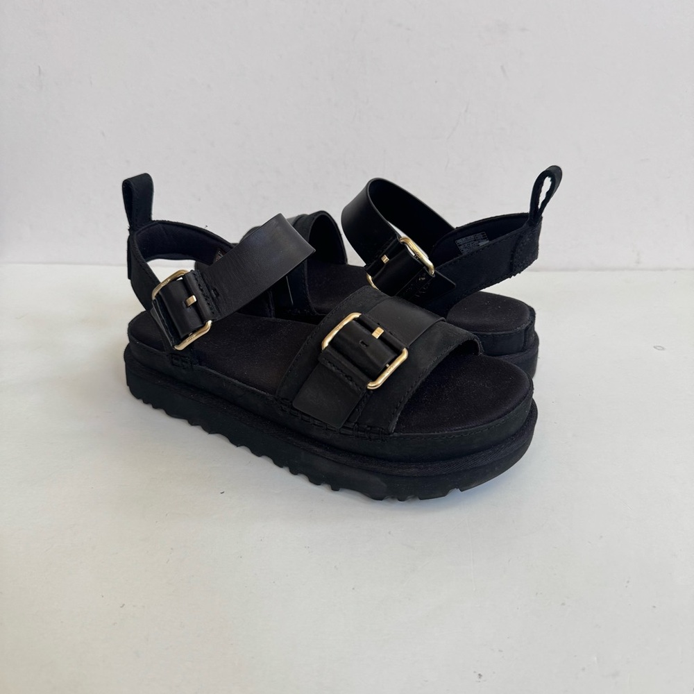 UGG GOLDENSTAR VILLA BLACK SLIDE PLATFORM STRAPPY SANDALS US 7
